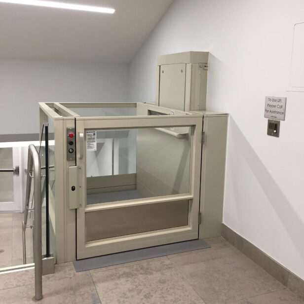 Savaria V-1504